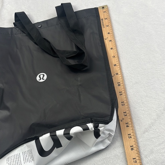 NWOT Lululemon Reusable Black & White Large Shopping Bags - Picture 3 of 4